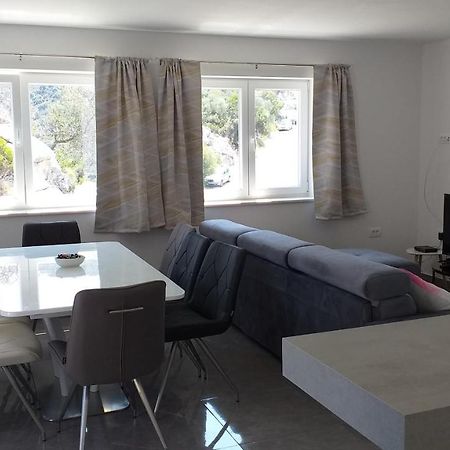Apartman Karla Lastovo エクステリア 写真