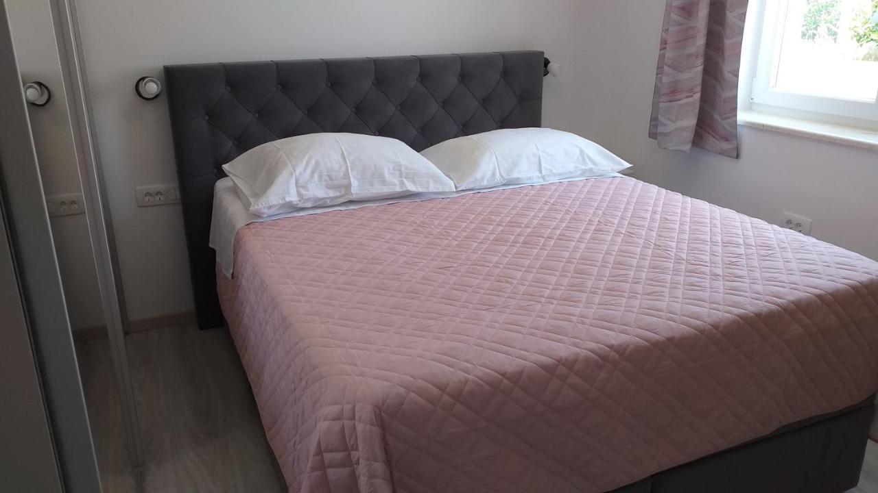 Apartman Karla Lastovo エクステリア 写真