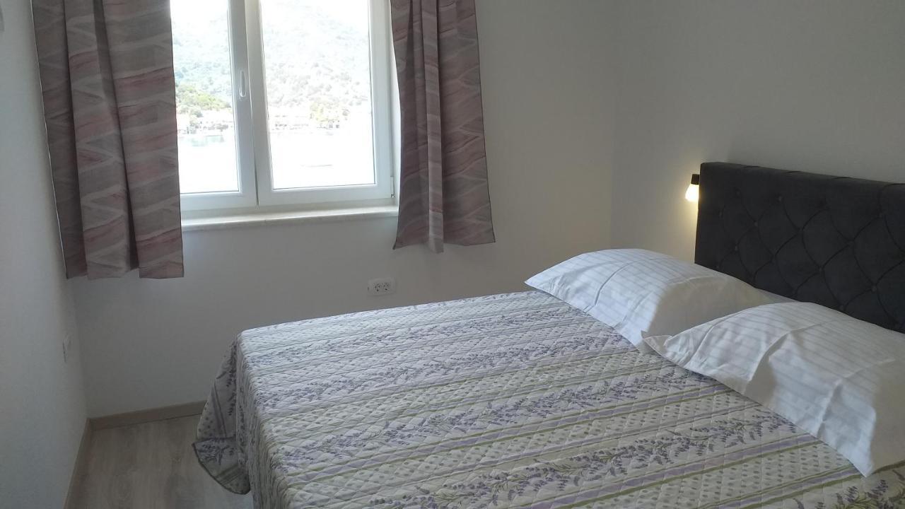 Apartman Karla Lastovo エクステリア 写真