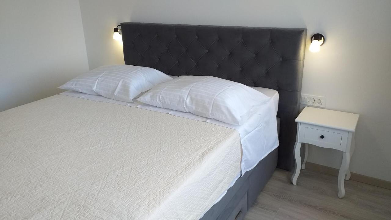 Apartman Karla Lastovo エクステリア 写真