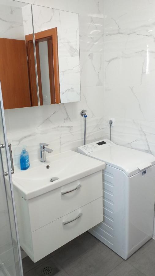 Apartman Karla Lastovo エクステリア 写真