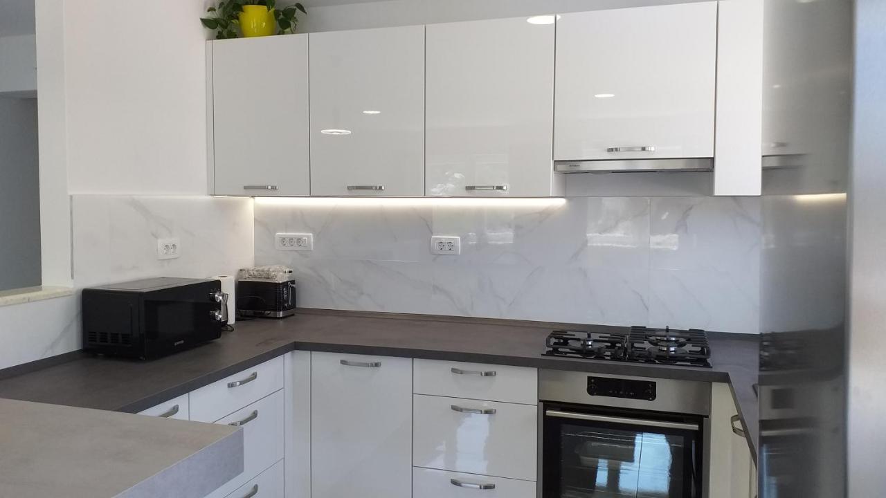 Apartman Karla Lastovo エクステリア 写真